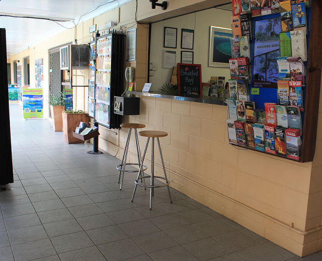 Oasis Inn Cairns Holiday Apartments & Motel