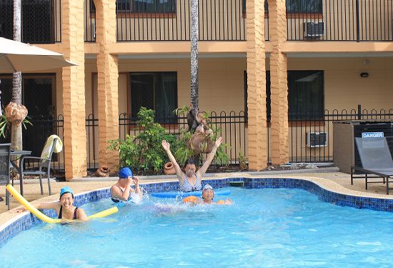 Oasis Inn Holiday Apartments Cairns